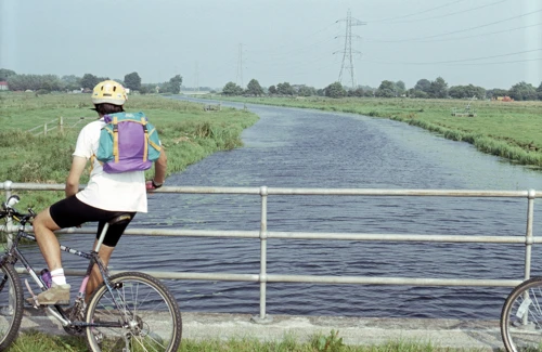 26 Jul 1991 · Street / Cheddar YH: Day 1: Home to Cheddar YH